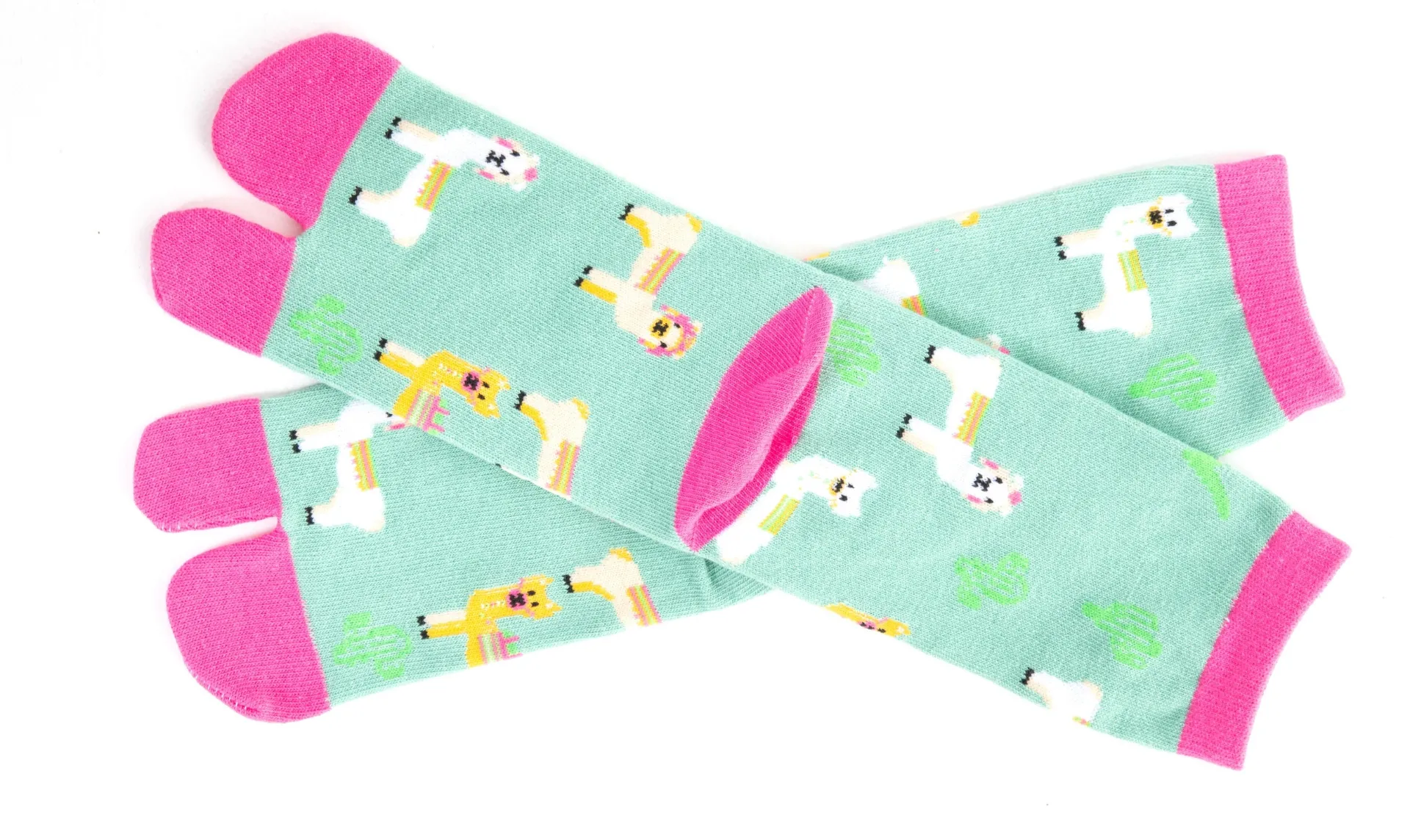 1 Pair - V-Toe Flip Flop Tabi Socks - Green Llamas