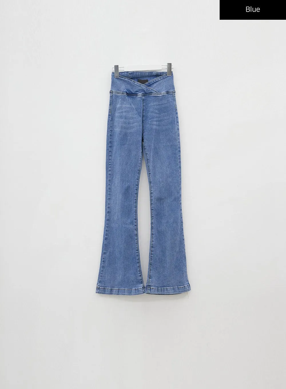 Banded Boot-Cut Highwaisted Pants IJ23