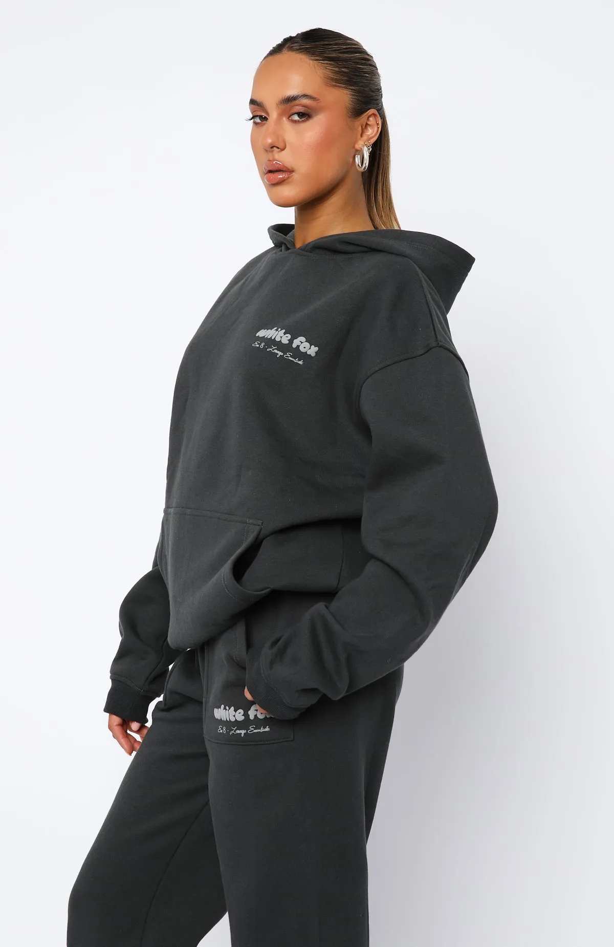 Era 8 Oversized Hoodie in Fossil - Cozy, Trendy, and Perfect for Layering