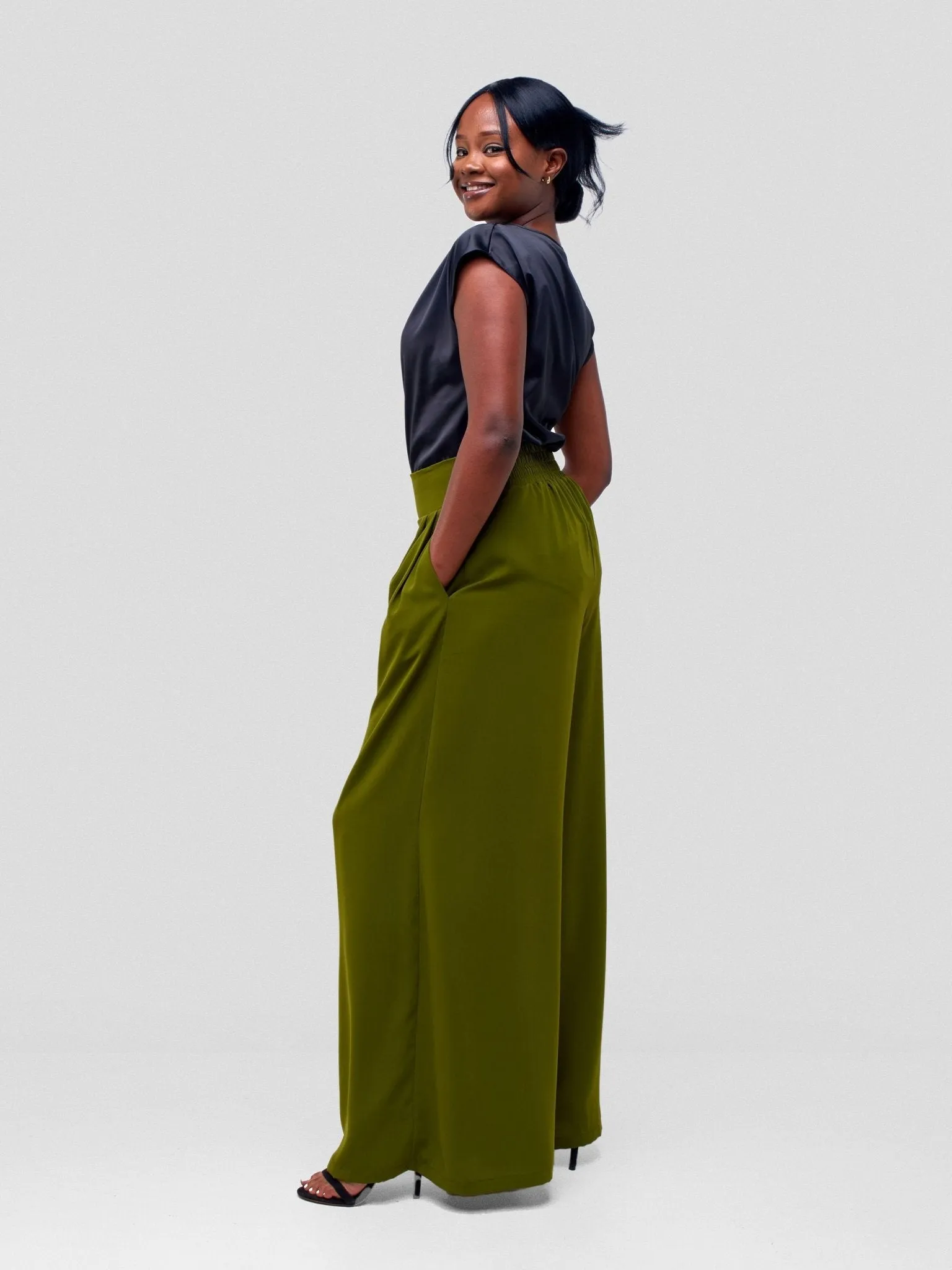 Vivo Ava Pleated Wide Leg Pants - Olive Green